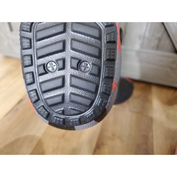 Crocs NewSOLD OUT Classic Lined Holiday Christmas Plaid Clogs Slippers Womens 7 - Picture 8 of 10